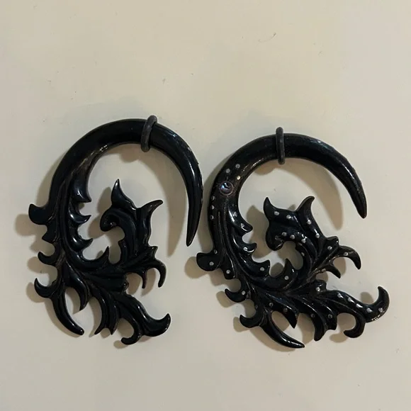 Lot of 9 beautiful organic hangers size 2 TAWAPA brass, bone, wood - Picture 7 of 12